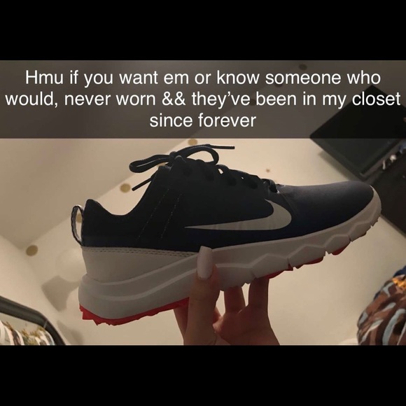 Nike Shoes - Picture 2 of 2